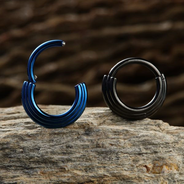 Black Titanium Hinged Segment Ring - Image 4